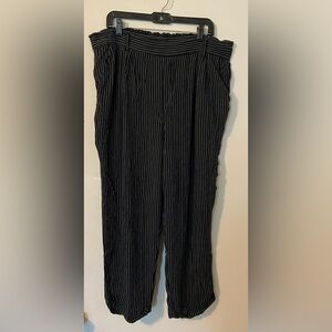 American Eagle Outfitters Black with White Pinstripe Pants